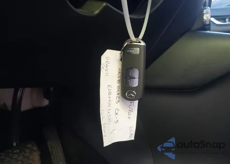 2018 Mazda Cx-5 Sport z USA, uszkodzony, nr VIN JM3KFBBM4J1334523